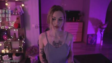 ManiFreyja - Porn Video [Bongacams]: naked behind, mesmerizing booty, radiant glutes