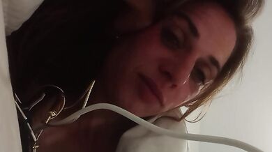 Emy0920 - Porn Video [Cam4]: stunning physique, irresistible beauty, popular internet personality