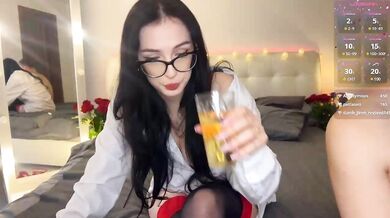 franksalise - Porn Video [Bongacams]: enthusiastic whores, seductive lines, recorded session