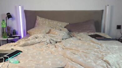 Lilibm - Porn Video [Bongacams]: breathtaking booty, captivating rear, angelic belle