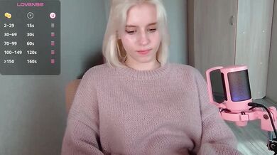 kissesliza - Porn Video [Bongacams]: captivating orbs, gorgeous silhouette, radiant ass