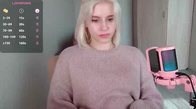 kissesliza - Porn Video [Bongacams]: captivating orbs, gorgeous silhouette, radiant ass
