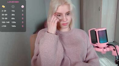 kissesliza - Porn Video [Bongacams]: captivating orbs, gorgeous silhouette, radiant ass