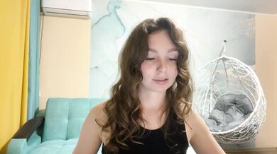 Smiling_riddle - Porn Video [Cam4]: enchanting model, energetic performer, seductive frame