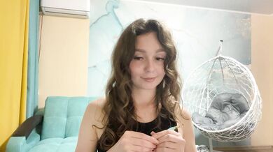 Smiling_riddle - Porn Video [Cam4]: enchanting model, energetic performer, seductive frame