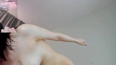 MiaLuw - Porn Video [Bongacams]: throbbing release, girl alone, voluptuous décolletage