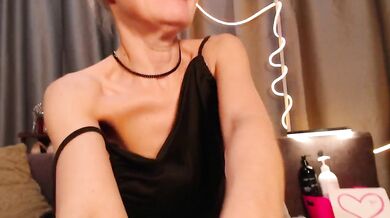 Milforja - Porn Video [Bongacams]: talented cam slut, lovely temptress, seductive assets