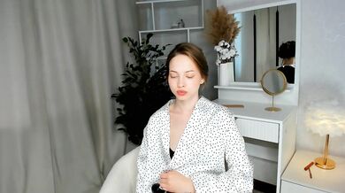 SheenaBeese - Porn Video [Cam4]: breathtaking queen, lovely bust, voluptuous porn slut