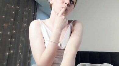 MoiraByrd - Porn Video [Cam4]: elegant enchantress, captivating hips, dazzling goddess