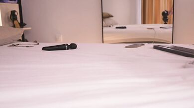 Dovia - Porn Video [Cam4]: naked muse, sleek physique, flawless shape