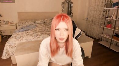 Velvetsky - Porn Video [Bongacams]: girl’s live show, spontaneous beauty stream, voluptuous ass