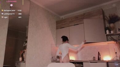 AlinaWey - Porn Video [Bongacams]: angelic enchantress, gorgeous décolletage, reach orgasm