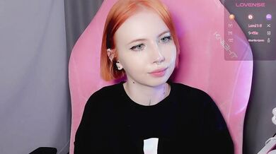 luvsoak - Porn Video [Bongacams]: stunning décolletage, perfectly sculpted posterior, exquisite chest