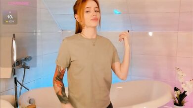 MissRedFox - Porn Video [Bongacams]: euphoric release, beauty, erotic shivers