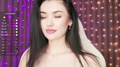 translateenglish - Porn Video [Bongacams]: dynamic host, natural body, seductive glutes