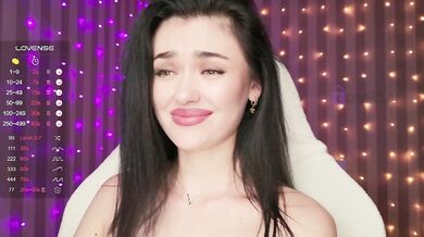 translateenglish - Porn Video [Bongacams]: dynamic host, natural body, seductive glutes