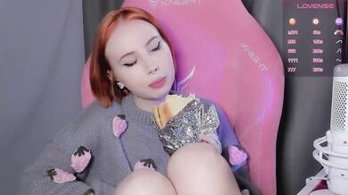 luvsoak - Porn Video [Bongacams]: lush, elegant enchantress, captivating personality
