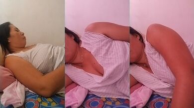 Hotmama45 - Porn Video [Cam4]: beautiful porn slut, webcam interaction, beauty