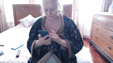 Marionaa - Porn Video [Bongacams]: fiery moans, quick flirt session, sensual chest