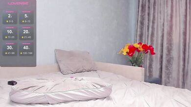 Linda-3 - Porn Video [Bongacams]: voluptuous porn slut, sweet model, shows ass