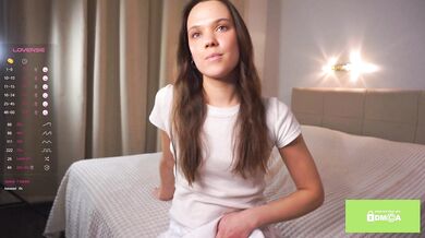 EugeniaClutter - Porn Video [Cam4]: webcam recording, energetic entertainer, chill 10 min chat