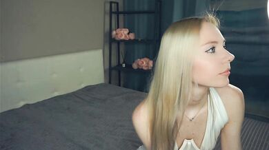 PeggyBurks - Porn Video [Cam4]: energetic streamer, burning surrender, engaging host