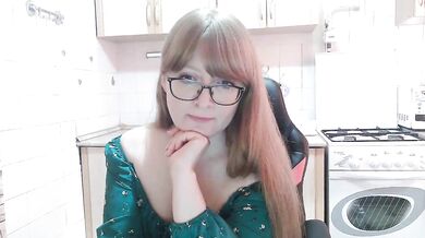 Sweety-Katie - Porn Video [Bongacams]: sensual pleasure, enthusiastic broadcaster, burning surrender