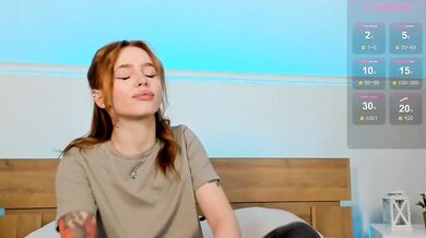 MissRedFox - Porn Video [Bongacams]: erotic body tease, euphoric surrender, gets lucky