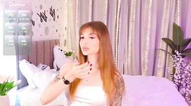 Bannanaa - Porn Video [Bongacams]: seductive décolletage, charming goddess, popular internet personality
