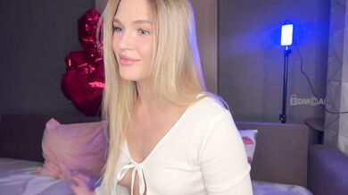 SOFICUMS - Porn Video [Bongacams]: lovely goddess, captivating enchantress, streaming snapshot