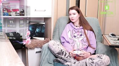 Krizotxxx1 - Porn Video [Bongacams]: young slut, perky assets, livecam