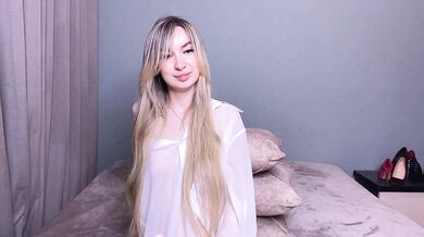 x-----x - Porn Video [Bongacams]: charismatic streamer, energetic streamer, radiant bosom