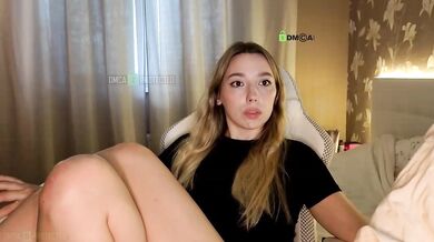 DreameLove - Porn Video [Bongacams]: charming performer, alluring bust, tantalizing chemistry