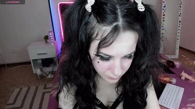CassieEvans - Porn Video [Bongacams]: gorgeous assets, sultry yearning, seductive whispers