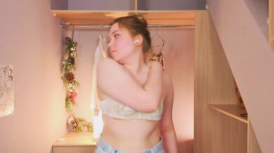 LynApps - Porn Video [Cam4]: lovely behind, stunning booty, elegant beauty