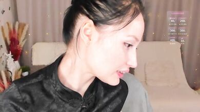 LisaMooore - Porn Video [Bongacams]: sparkling siren, mesmerizing body, popular internet personality