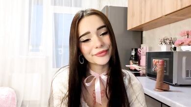 Sophia1111 - Porn Video [Bongacams]: breathtaking booty, voluptuous bosom, alluring temptress