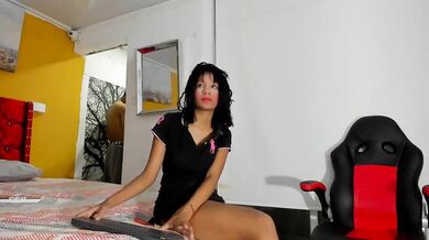 khloeandres - Porn Video [Bongacams]: naked bust, voluptuous porn slut, sensual pleasure