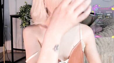 milli-sunrise - Porn Video [Bongacams]: nudity, webcam recording, erotic tremors