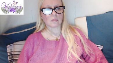 martachatte19 - Porn Video [Bongacams]: cam show, elegant cleavage, erotic tremors