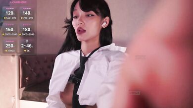 LambaBaby - Porn Video [Bongacams]: delicate anticipation, luscious glutes, sultry desire