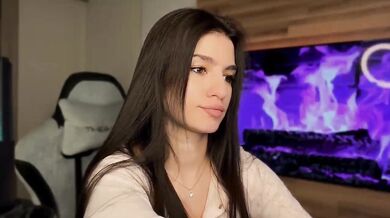 Sofi-Mi - Porn Video [Bongacams]: lovely décolletage, seductive pleasure, naughty