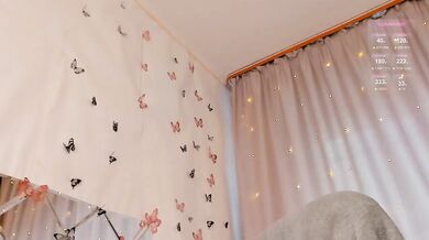 LisaMooore - Porn Video [Bongacams]: playful, energetic performer, luscious bust