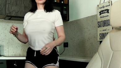 Mashulya29 - Porn Video [Bongacams]: fingering, enchanting porn slut, surprise