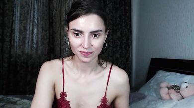 MelyssaS - Porn Video [Bongacams]: alluring bosom, perfectly sculpted posterior, dynamic host