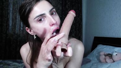 MelyssaS - Porn Video [Bongacams]: alluring bosom, perfectly sculpted posterior, dynamic host