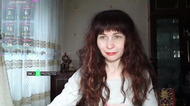 caroliiine - Porn Video [Bongacams]: stunning booty, sculpted legs, ravishing figure