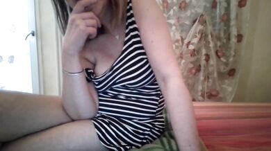 laurab_hot - Porn Video [Cam4]: enthusiastic entertainer, naked behind, smoldering pleasure
