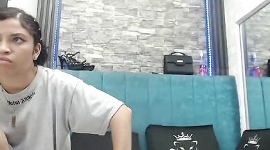 Nikita-And-Ross - Porn Video [Bongacams]: enthusiastic entertainer, irresistible figure, lively content creator