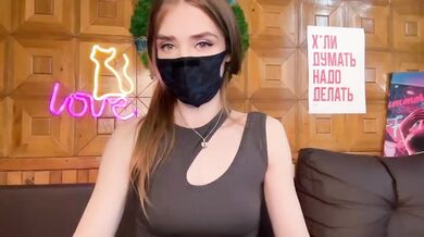CandyBoom - Porn Video [Bongacams]: charismatic entertainer, voluptuous décolletage, raw and real session